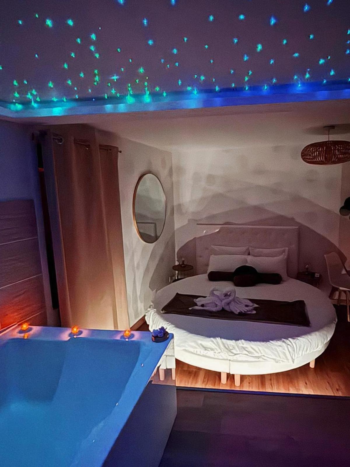 Studio Love Room Spa Baignoire Double La Ciotat Centre Port Luaran gambar